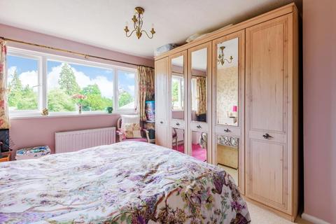 58 Greenfields, Kington, HR5 3AA