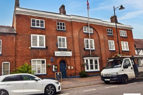 2 bedroom flat to rent, Church Street, Burbage