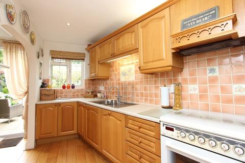 124 Winkworth Road, Banstead, SM7 2QR