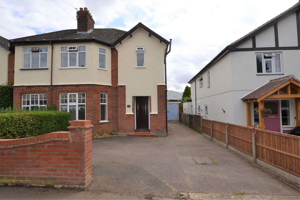 Brian Avenue, Norwich 3 bed semidetached house £1,200 pcm (£277 pw)