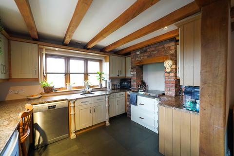 Oaktree Cottage Back Lane, Chulmleigh, EX18 7AX