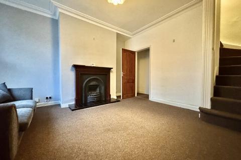 2 bedroom terraced house to rent, Argie Road