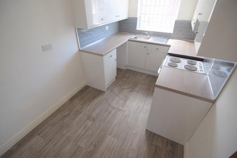 2 bedroom apartment to rent, Duchess Drive, Blackpool