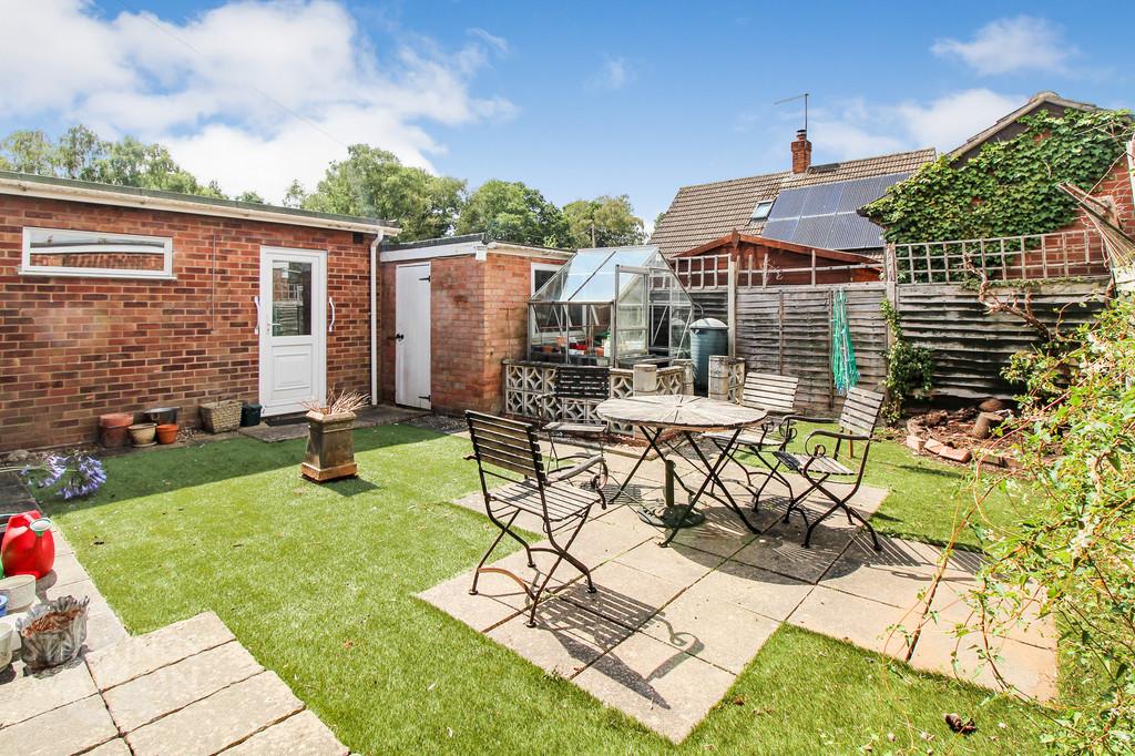Springfield Road, Taverham, Norwich 3 bed chalet £325,000