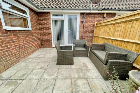 37 Barnsite Gardens, Rustington, Littlehampton, BN16 3QG