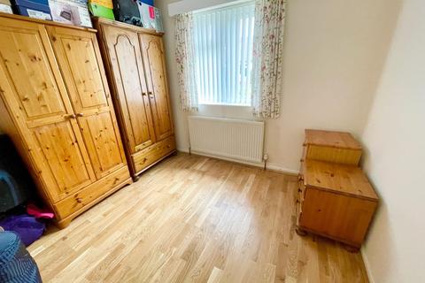 37 Barnsite Gardens, Rustington, Littlehampton, BN16 3QG