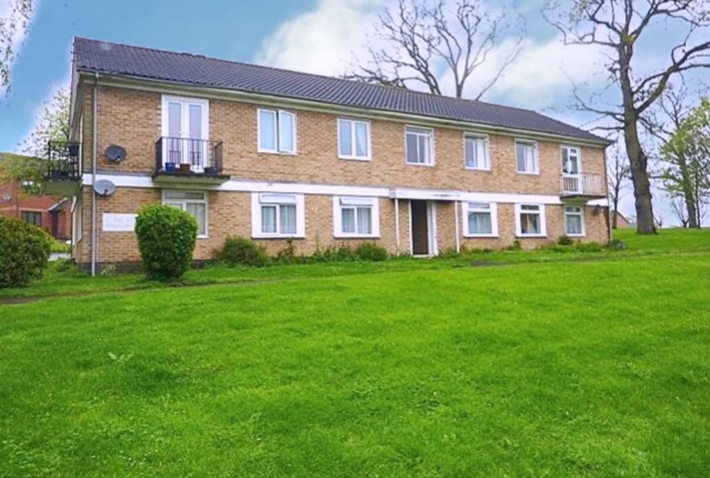 The Becks, Alvechurch 2 bed flat £795 pcm (£183 pw)