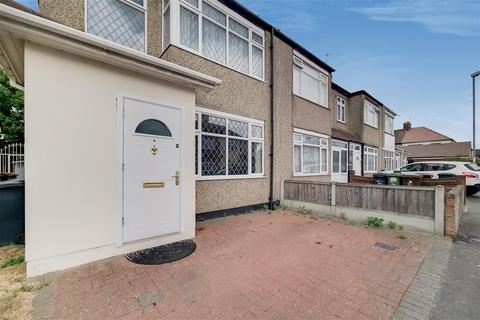 3 bedroom terraced house for sale - Gerald Road, Dagenham, Essex