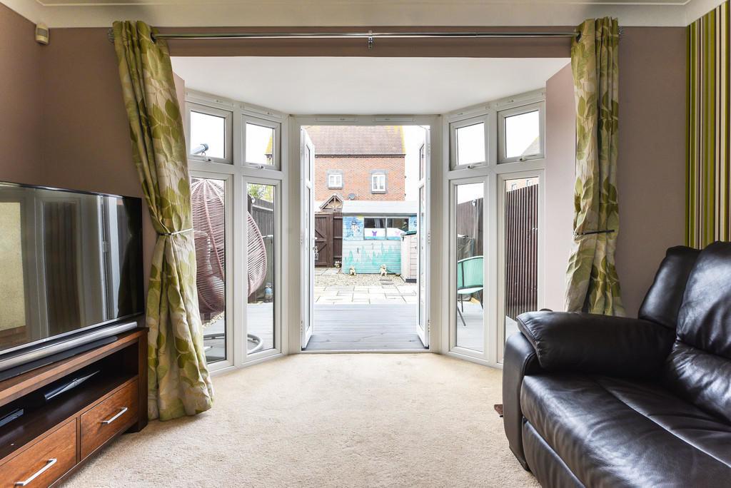 Fidler Close, Selsey 3 bed terraced house £1,395 pcm (£322 pw)