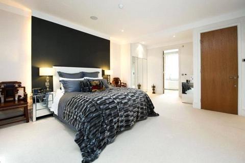 undefined, Gloucester Street, Pimlico, London, SW1V