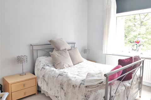 3 bedroom terraced house for sale - Merton Avenue, Oldham, Greater Manchester, OL8
