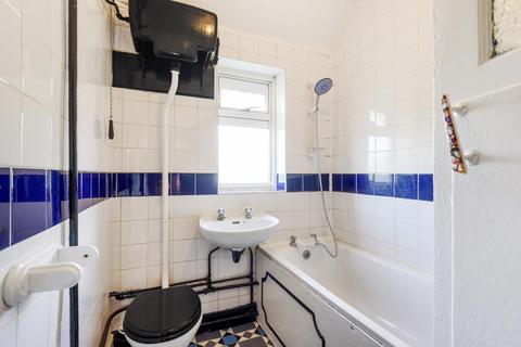 27 Wilson Avenue, Mitcham, CR4 3JL