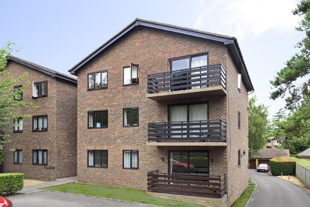 Albemarle Road, Beckenham 4 bed flat £650,000