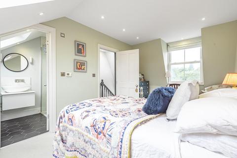 91a Twilley Street, London, SW18 4NW