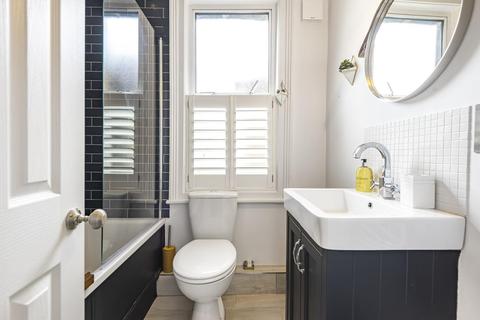 91a Twilley Street, London, SW18 4NW