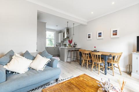 91a Twilley Street, London, SW18 4NW