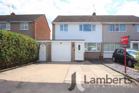 25 Augustine Avenue, Studley, B80 7JN