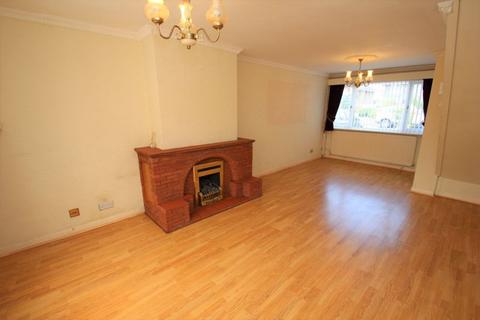 25 Augustine Avenue, Studley, B80 7JN