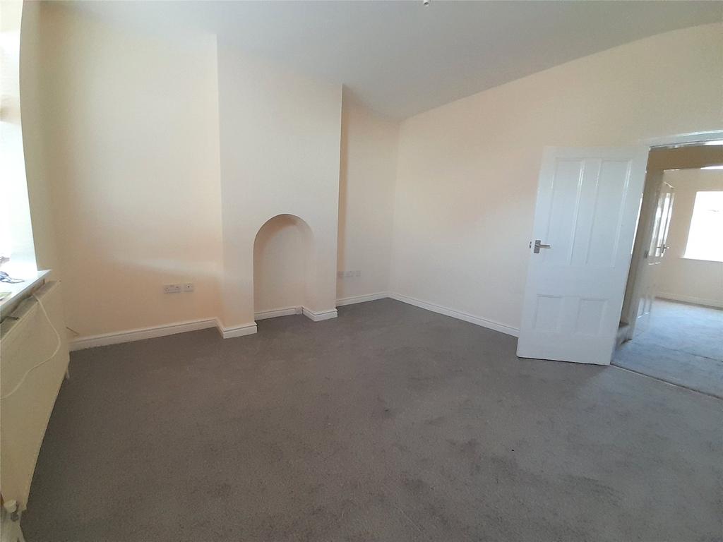 Lorne Street, Kidderminster, DY10 3 bed terraced house £750 pcm (£173 pw)