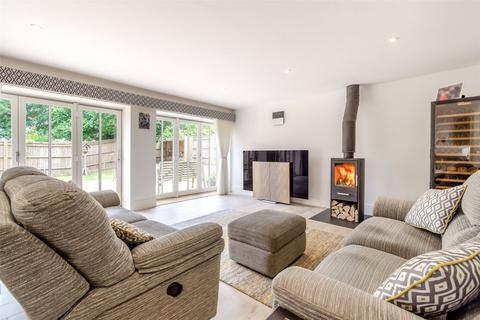 7 Fred Mead, Southfleet, Gravesend, DA13 9PQ