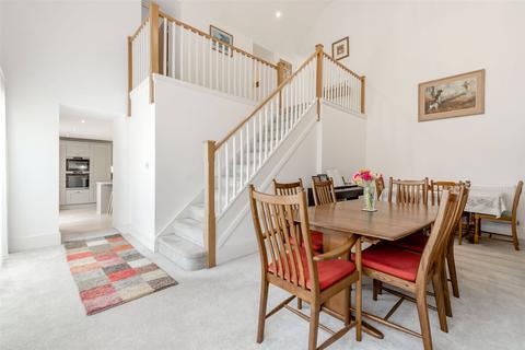 7 Fred Mead, Southfleet, Gravesend, DA13 9PQ