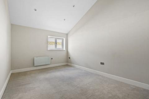2 bedroom flat for sale - 39 Waterloo Road, London, London, NW2