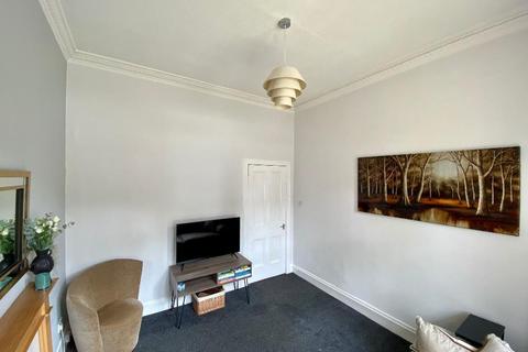 2 bedroom flat for sale - Auchinloch Road, Lenzie, Glasgow, G66 5EY