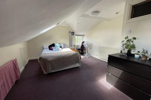 1 bedroom in a flat share to rent, 46 Salters Road, Newcastle Upon Tyne NE3