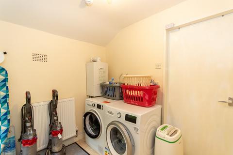 5 bedroom terraced house to rent, Caellepa, Bangor, Gwynedd, LL57