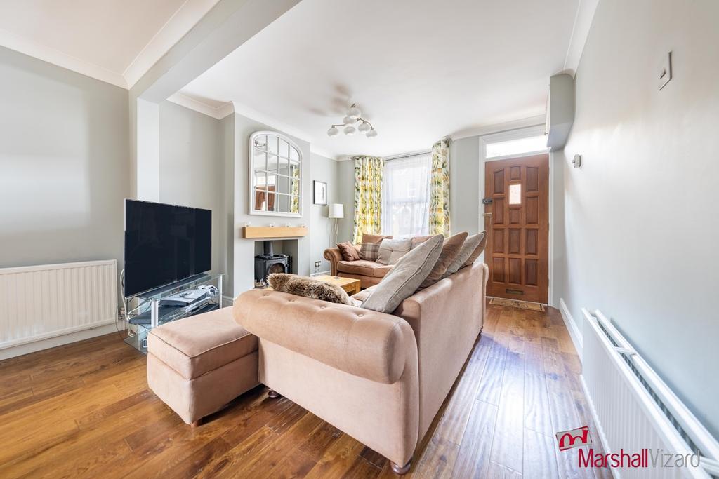Diamond Road, WATFORD, WD24 2 bed terraced house £400,000
