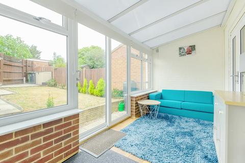 3 bedroom terraced house for sale - Bluebell Close, Flitwick, MK45