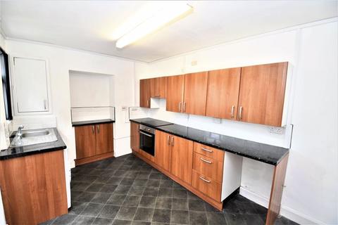 3 bedroom terraced house for sale - Cemetery Road, Salford