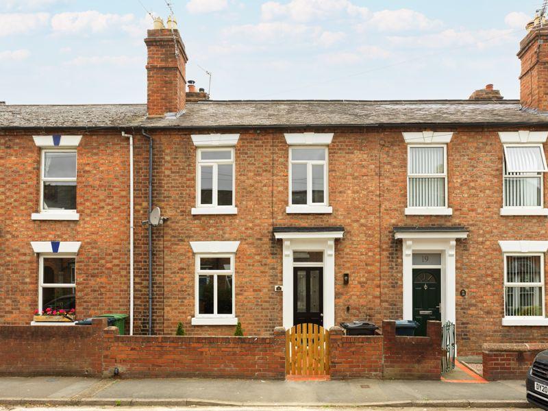 Queen Street, Shrewsbury 3 bed terraced house £280,000