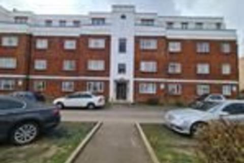 3 bedroom house share to rent, Grosvenor Court, Hale Lane, Edgware, NW7