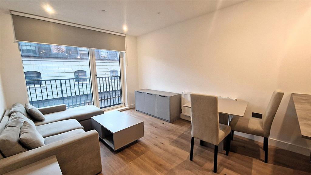 Living/Dining Area