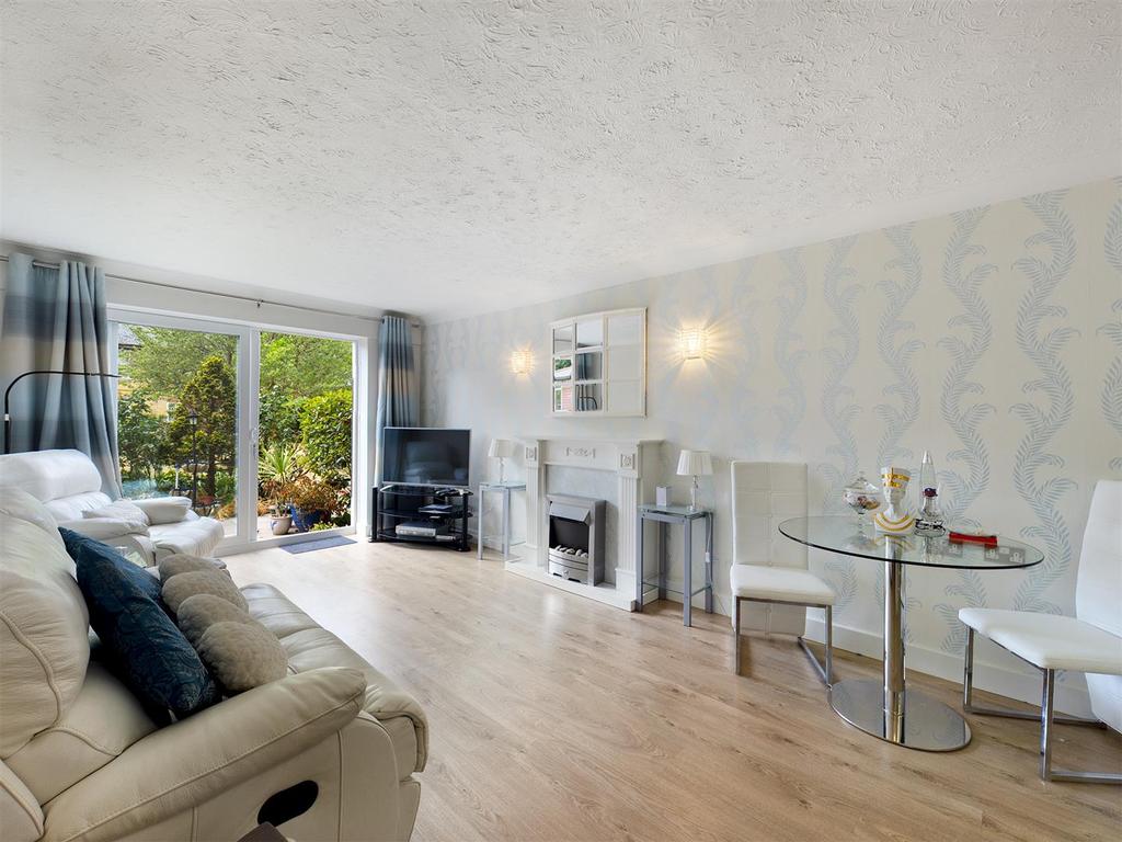 Brighton Road, South Croydon 1 bed retirement property for sale £139,950