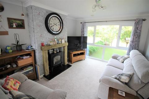 24 Charles Close, Thornbury, Bristol, BS35 1LN