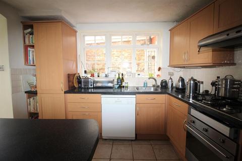 20 Gloucester Road, Thornbury, Bristol, BS35 1DG