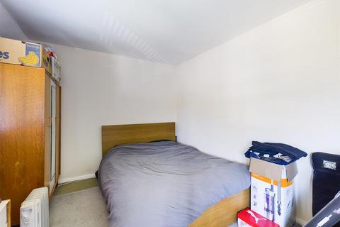 31 Cator Close, New Addington, Croydon, CR0 0BN