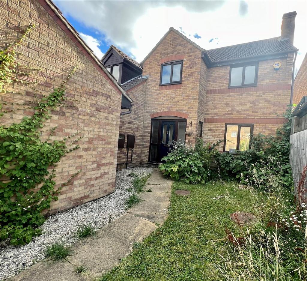 Hamilton Lane, Bletchley, Milton Keynes 4 bed house £1,450 pcm (£335 pw)