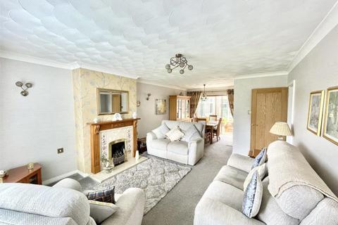 3 bedroom detached house for sale, Ffordd Llywelyn, Wrexham