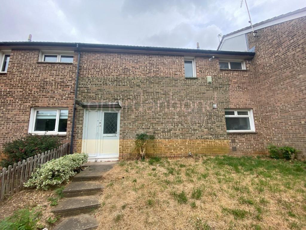 Maidencastle, Blackthorn, Northampton, NN3 3 bed terraced house £925