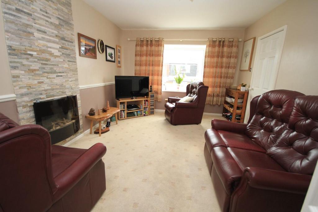 Kenmore View, Cleckheaton 3 bed townhouse £169,950