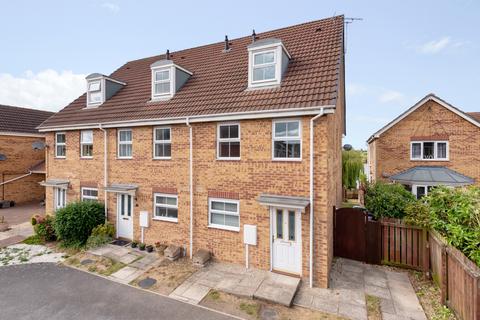 3 bedroom end of terrace house for sale - Heather Gardens, North Hykeham, LN6