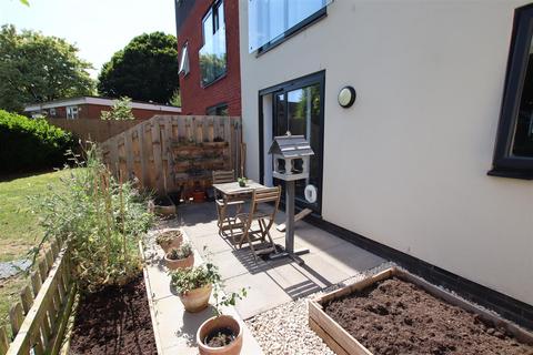 1, Phoenix Court Burnthouse Lane, Exeter, EX2 6FW