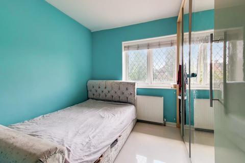 172 Southend Lane, London, SE6 3DP