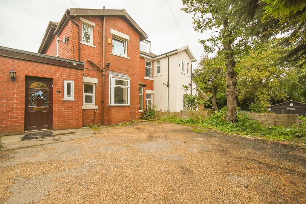 Ravenswing Avenue, Blackburn 4 bed semidetached house for sale £325,000