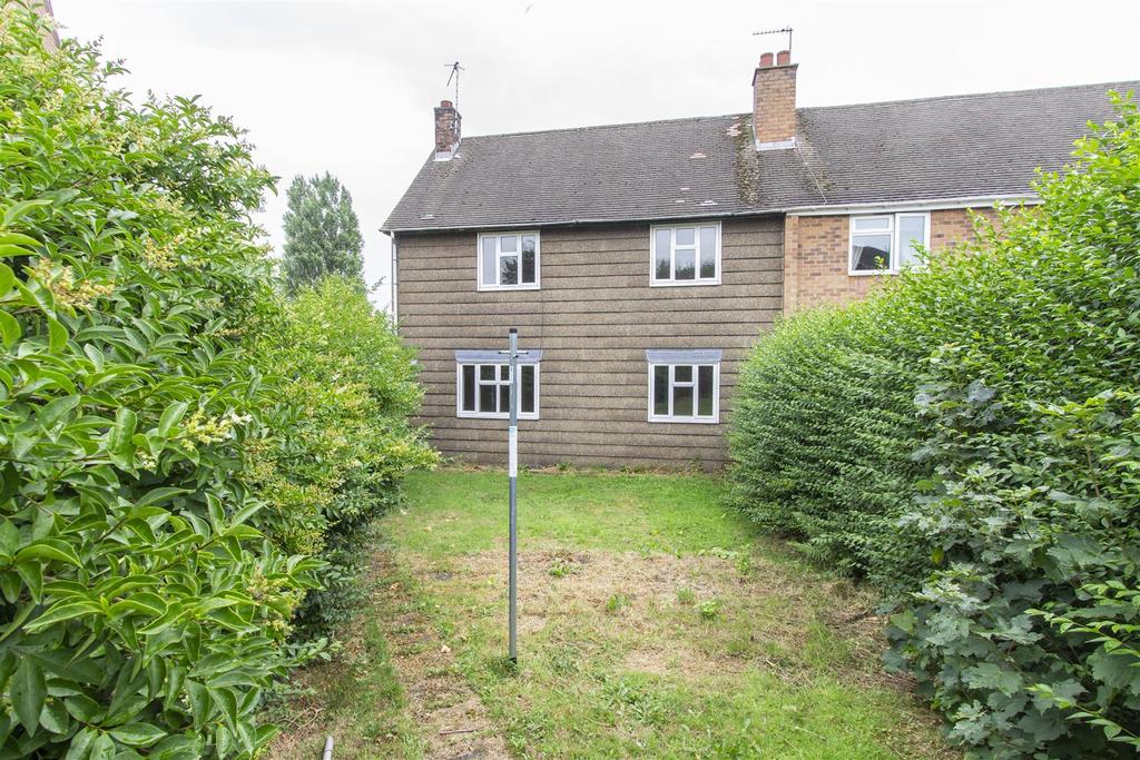 Common Lane, Cutthorpe, Chesterfield 3 bed semidetached house for sale