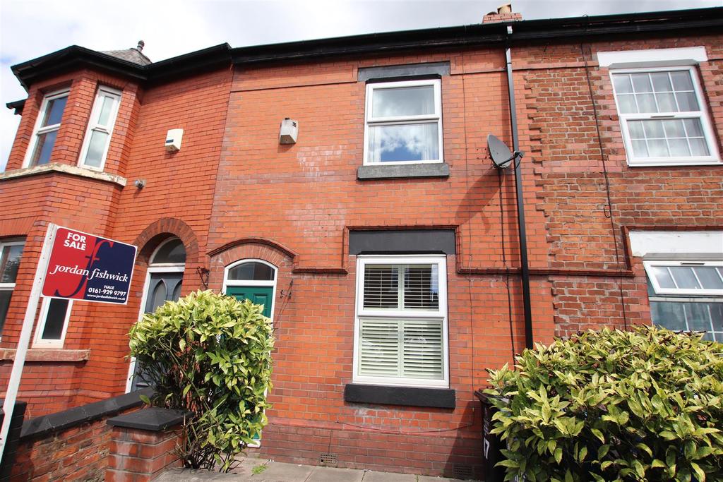 Moss Lane, Altrincham 2 bed terraced house £350,000