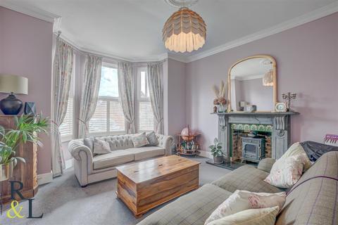 5 bedroom semi-detached house for sale - Bingham Road, Radcliffe-On-Trent, Nottingham